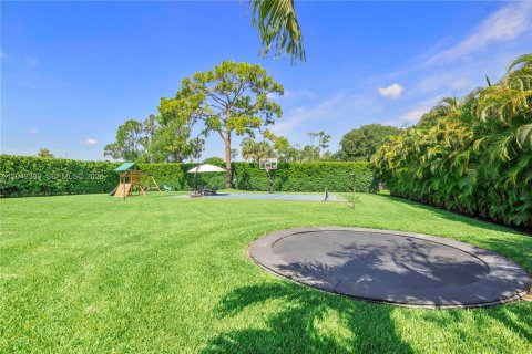 House in Parkland, Florida 5 bedrooms, 306.02 sq.m. № 2267611 - photo 30