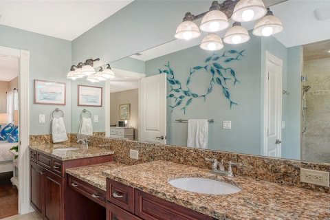 House in Sarasota, Florida 4 bedrooms, 295.43 sq.m. № 2403214 - photo 25