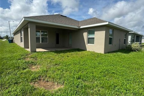 House in Haines City, Florida 3 bedrooms, 183.48 sq.m. № 2376654 - photo 6