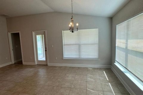 House in Haines City, Florida 3 bedrooms, 183.48 sq.m. № 2376654 - photo 4