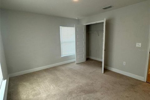 House in Haines City, Florida 3 bedrooms, 183.48 sq.m. № 2376654 - photo 10