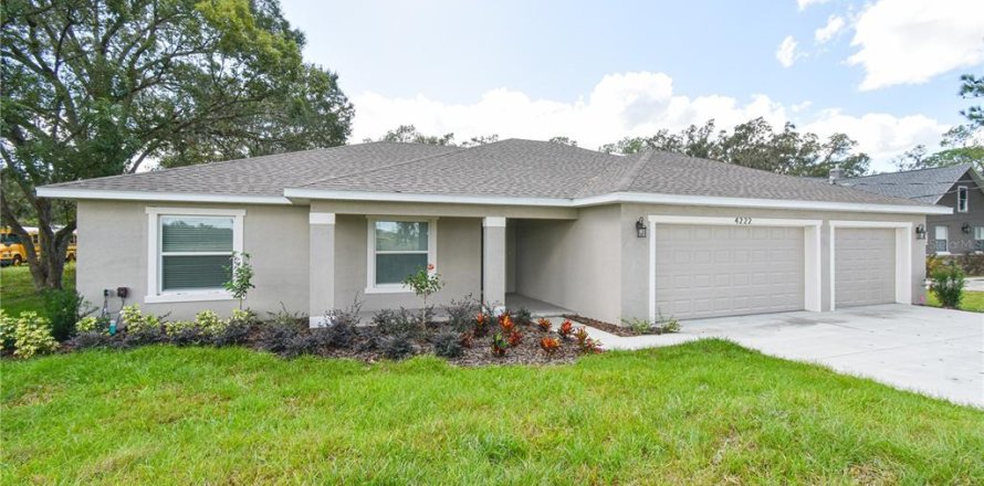Villa ou maison à Lakeland, Floride 5 chambres, 225.38 m2 № 1919065