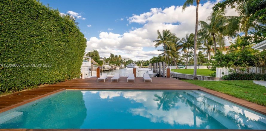 Villa ou maison à Key Biscayne, Floride 5 chambres, 316.33 m2 № 2068641