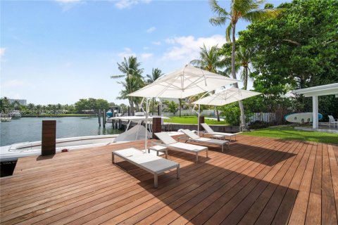 Villa ou maison à vendre à Key Biscayne, Floride: 5 chambres, 316.33 m2 № 2068641 - photo 19