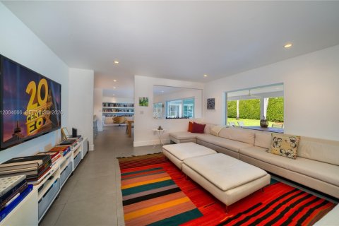 Villa ou maison à vendre à Key Biscayne, Floride: 5 chambres, 316.33 m2 № 2068641 - photo 11