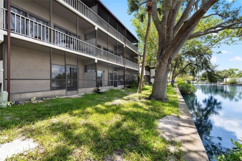 Condo in Tampa, Florida, 1 bedroom  № 1829368 - photo 22