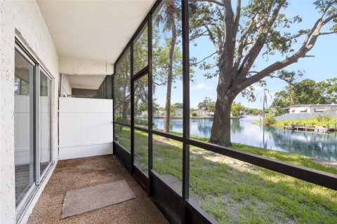 Condo in Tampa, Florida, 1 bedroom  № 1829368 - photo 21