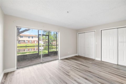 Condo in Tampa, Florida, 1 bedroom  № 1829368 - photo 16