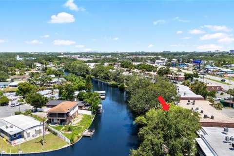 Condo in Tampa, Florida, 1 bedroom  № 1829368 - photo 28