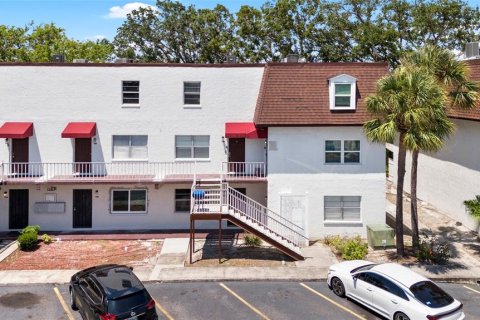 Condo in Tampa, Florida, 1 bedroom  № 1829368 - photo 3