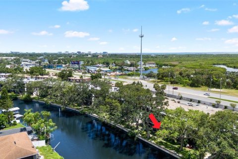 Condo in Tampa, Florida, 1 bedroom  № 1829368 - photo 26