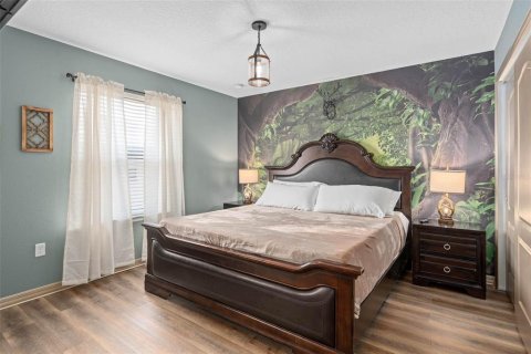 Casa en venta en Kissimmee, Florida, 9 dormitorios, 408.4 m2 № 1906160 - foto 8