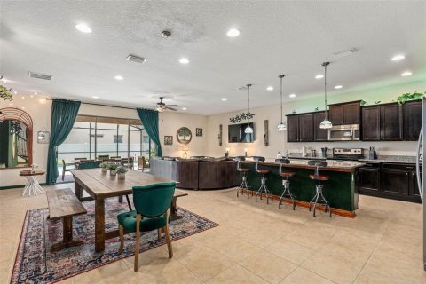 Casa en venta en Kissimmee, Florida, 9 dormitorios, 408.4 m2 № 1906160 - foto 22