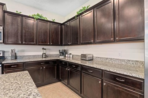 Casa en venta en Kissimmee, Florida, 9 dormitorios, 408.4 m2 № 1906160 - foto 19