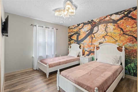 Casa en venta en Kissimmee, Florida, 9 dormitorios, 408.4 m2 № 1906160 - foto 5