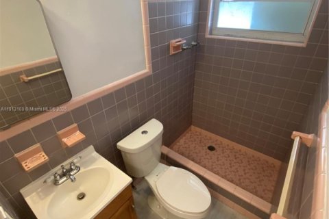 Снять в аренду квартиру в Холливуд, Флорида 46.45м2, № 1969301 - фото 4