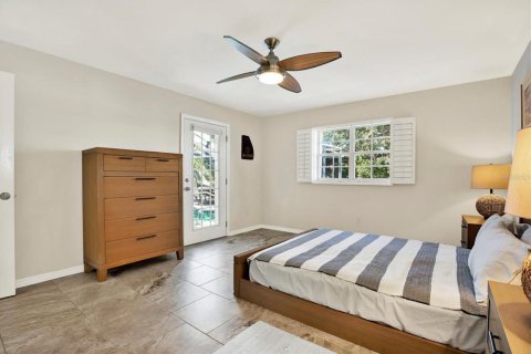 House in Seminole, Florida 3 bedrooms, 198.9 sq.m. № 1784303 - photo 19