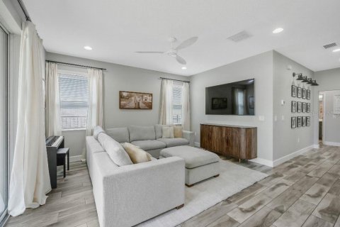 Villa ou maison à vendre à Apollo Beach, Floride: 4 chambres, 235.23 m2 № 2224443 - photo 8