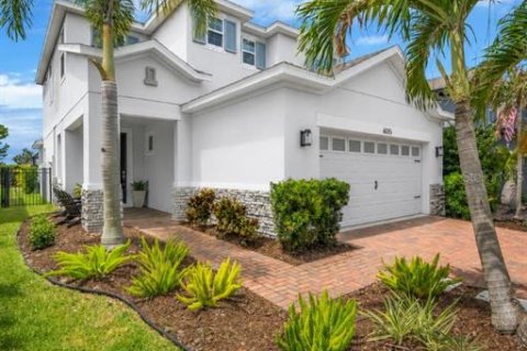 House in Apollo Beach, Florida 4 bedrooms, 235.23 sq.m. № 2224443