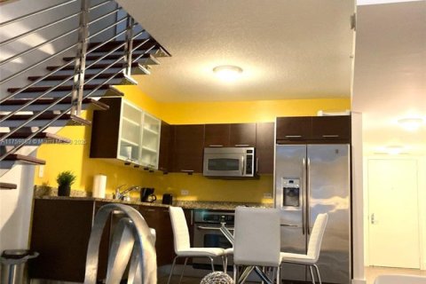 Appartement à louer à Miami, Floride: 1 chambre, 98.1 m2 № 1704548 - photo 8