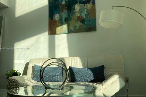Appartement à louer à Miami, Floride: 1 chambre, 98.1 m2 № 1704548 - photo 7