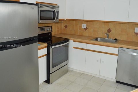 Condo in Aventura, Florida, 2 bedrooms  № 1838624 - photo 13