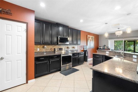 Villa ou maison à vendre à Groveland, Floride: 5 chambres, 310.11 m2 № 1911269 - photo 15