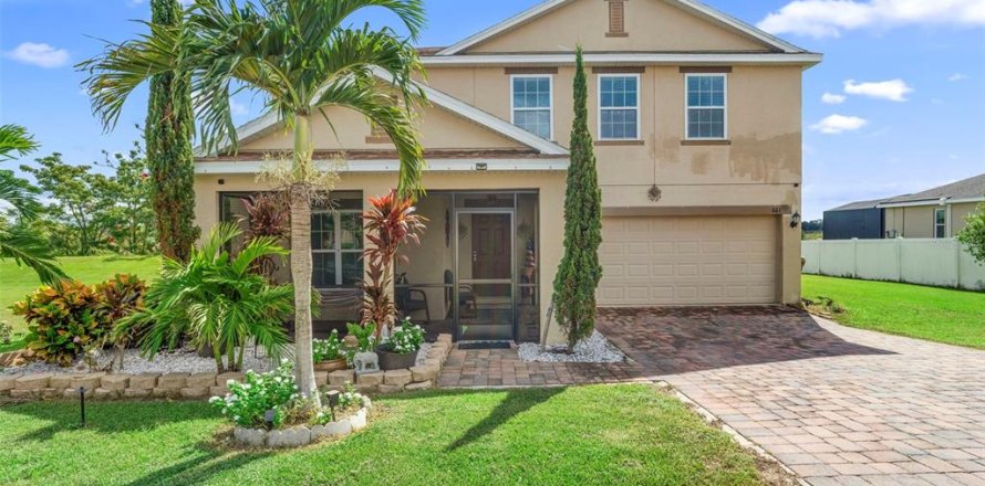 Villa ou maison à Groveland, Floride 5 chambres, 310.11 m2 № 1911269