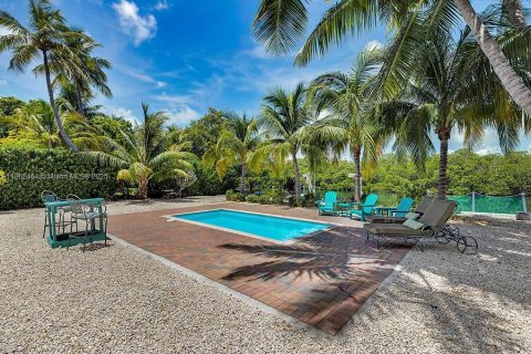 House in Islamorada, Village of Islands, Florida 2 bedrooms, 86.21 sq.m. № 1890280 - photo 21