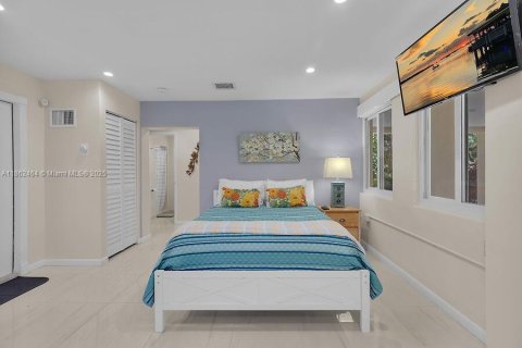 House in Islamorada, Village of Islands, Florida 2 bedrooms, 86.21 sq.m. № 1890280 - photo 28