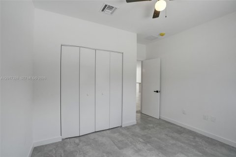 House in Fort Lauderdale, Florida 3 bedrooms № 2189413 - photo 14