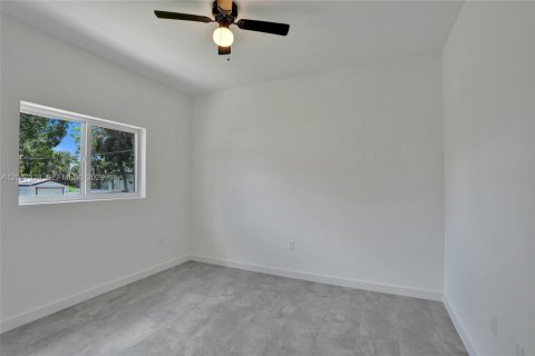House in Fort Lauderdale, Florida 3 bedrooms № 2189413 - photo 9