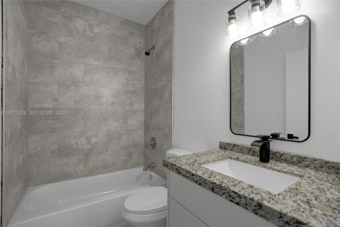 House in Fort Lauderdale, Florida 3 bedrooms № 2189413 - photo 16