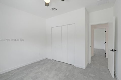 House in Fort Lauderdale, Florida 3 bedrooms № 2189413 - photo 23