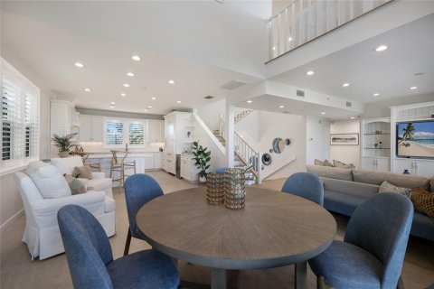 House in Boca Grande, Florida 3 bedrooms, 252.14 sq.m. № 2266971 - photo 9