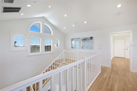 House in Boca Grande, Florida 3 bedrooms, 252.14 sq.m. № 2266971 - photo 27