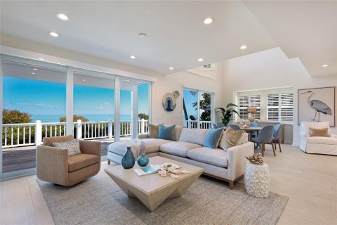 House in Boca Grande, Florida 3 bedrooms, 252.14 sq.m. № 2266971 - photo 5