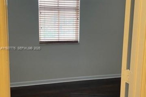 Copropriété à vendre à Doral, Floride: 3 chambres, 128.67 m2 № 1988113 - photo 15