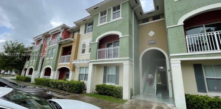 Condo à Doral, Floride, 3 chambres № 1988113