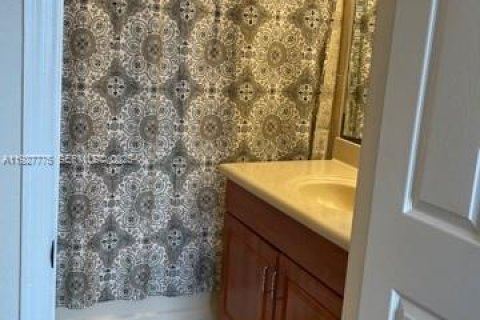 Copropriété à vendre à Doral, Floride: 3 chambres, 128.67 m2 № 1988113 - photo 18