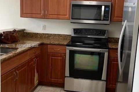 Copropriété à vendre à Doral, Floride: 3 chambres, 128.67 m2 № 1988113 - photo 6