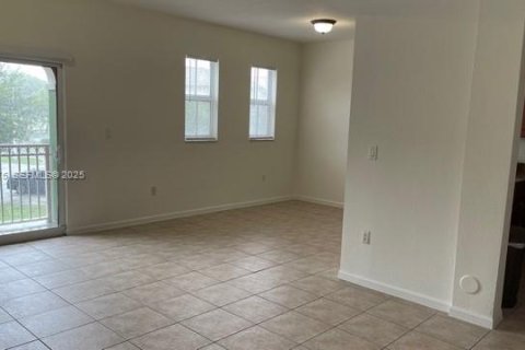 Copropriété à vendre à Doral, Floride: 3 chambres, 128.67 m2 № 1988113 - photo 4