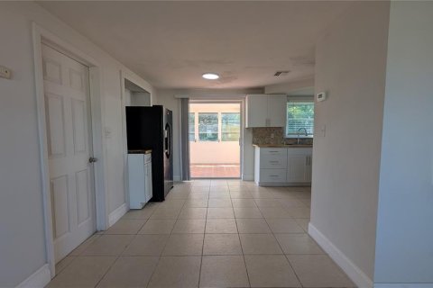 House in Holiday, Florida 2 bedrooms, 84.08 sq.m. № 2391224 - photo 8
