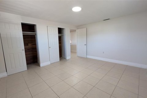 House in Holiday, Florida 2 bedrooms, 84.08 sq.m. № 2391224 - photo 18