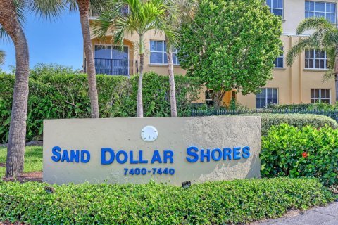 Condo in Jensen Beach, Florida, 2 bedrooms  № 2175389 - photo 3