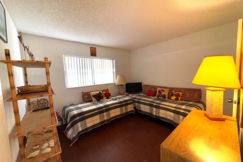 Condo in Jensen Beach, Florida, 2 bedrooms  № 2175389 - photo 20