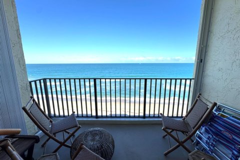 Condo in Jensen Beach, Florida, 2 bedrooms  № 2175389 - photo 26