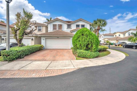 Touwnhouse à vendre à Miami, Floride: 4 chambres, 231.61 m2 № 1967972 - photo 4