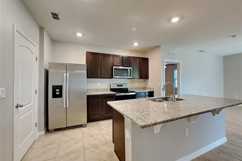 Casa en alquiler en Lakeland, Florida, 3 dormitorios, 155.33 m2 № 2112922 - foto 5