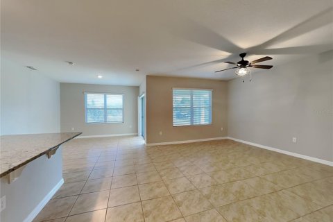 Casa en alquiler en Lakeland, Florida, 3 dormitorios, 155.33 m2 № 2112922 - foto 3